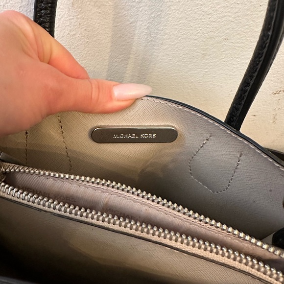 Michael Kors Mini Mercer Bag - Picture 4 of 6